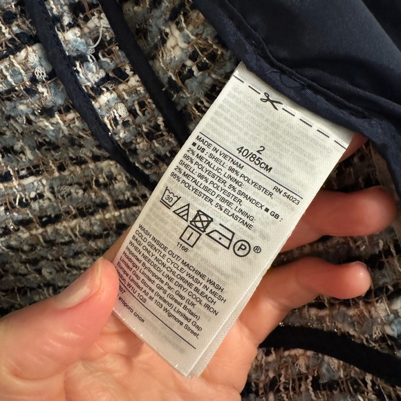 PETITE COLLARLESS METALLIC TWEED BLAZER - Picture 5 of 5